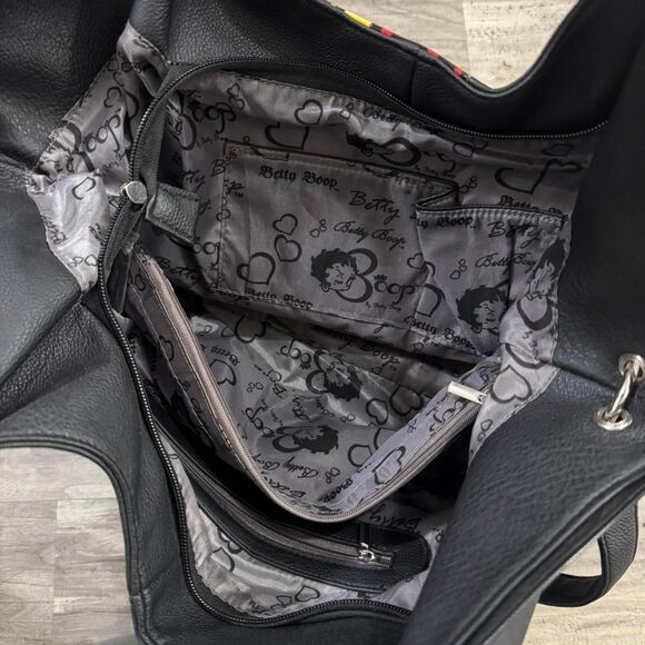 Betty Boop Shoulder Bag - Picture 7 of 8